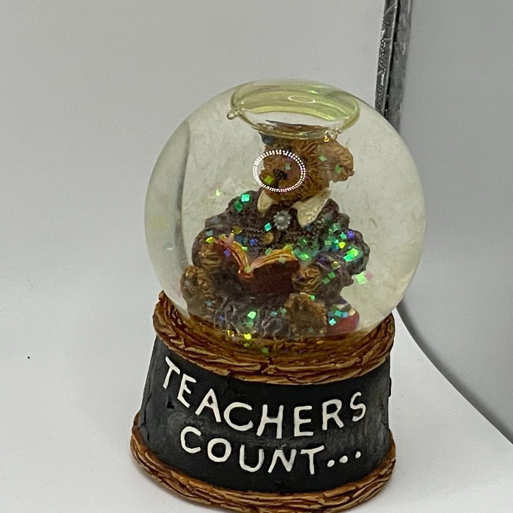 Boyds Bearstone Teacher Mini Snow Globe Figurine “Ms Appleby It’s Elementary”